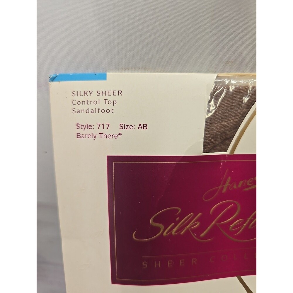 NOS Vintage Hanes Silk Reflections Sheer Collection 717 Size AB Barely There - Picture 2 of 7